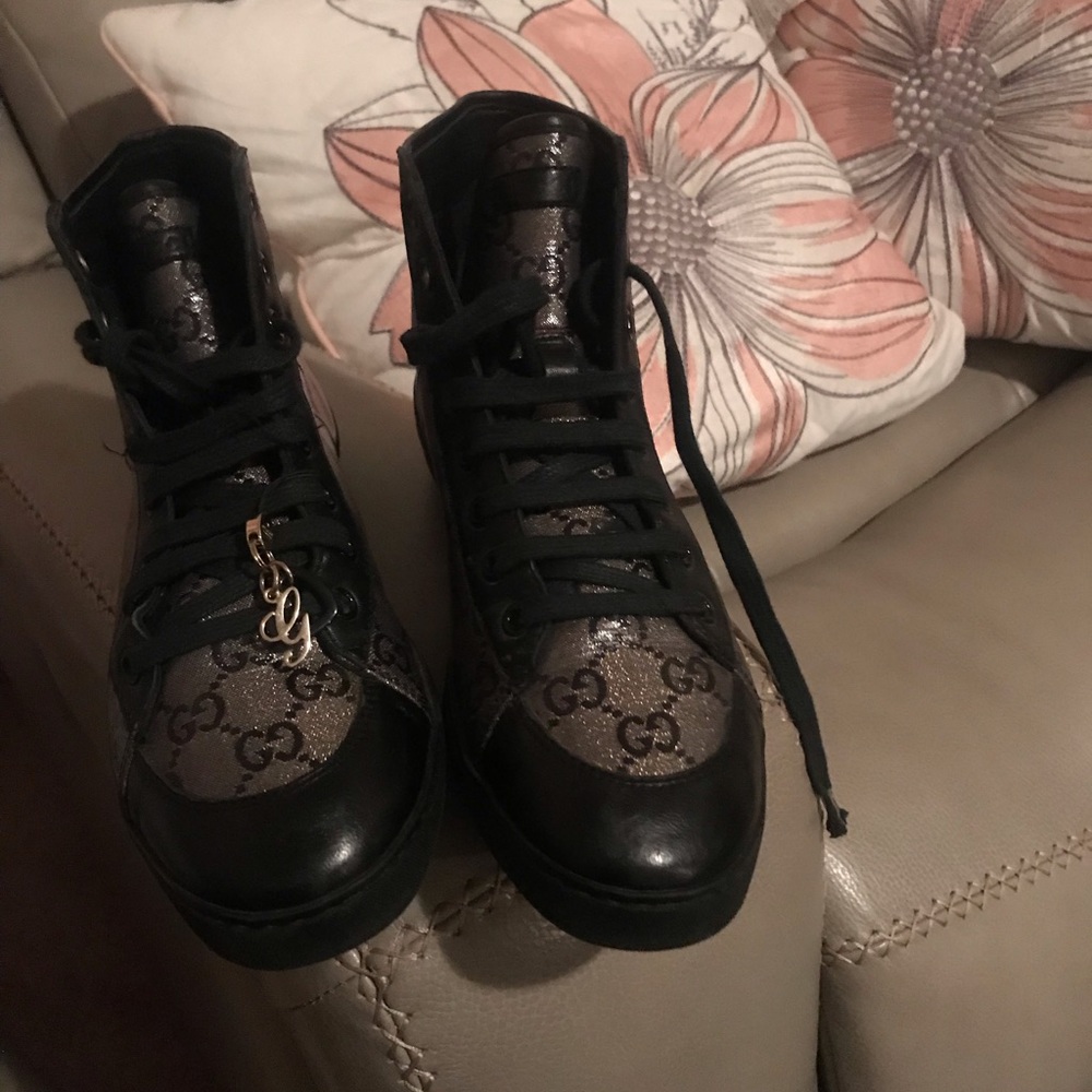 Women's GUCCI Hi Top Sneakers